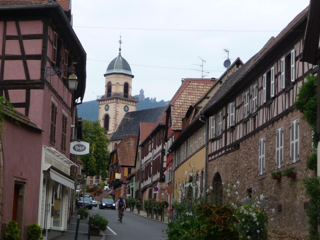 La Cour St-Fulrad - Appartements Saint-Hippolyte  Exteriör bild